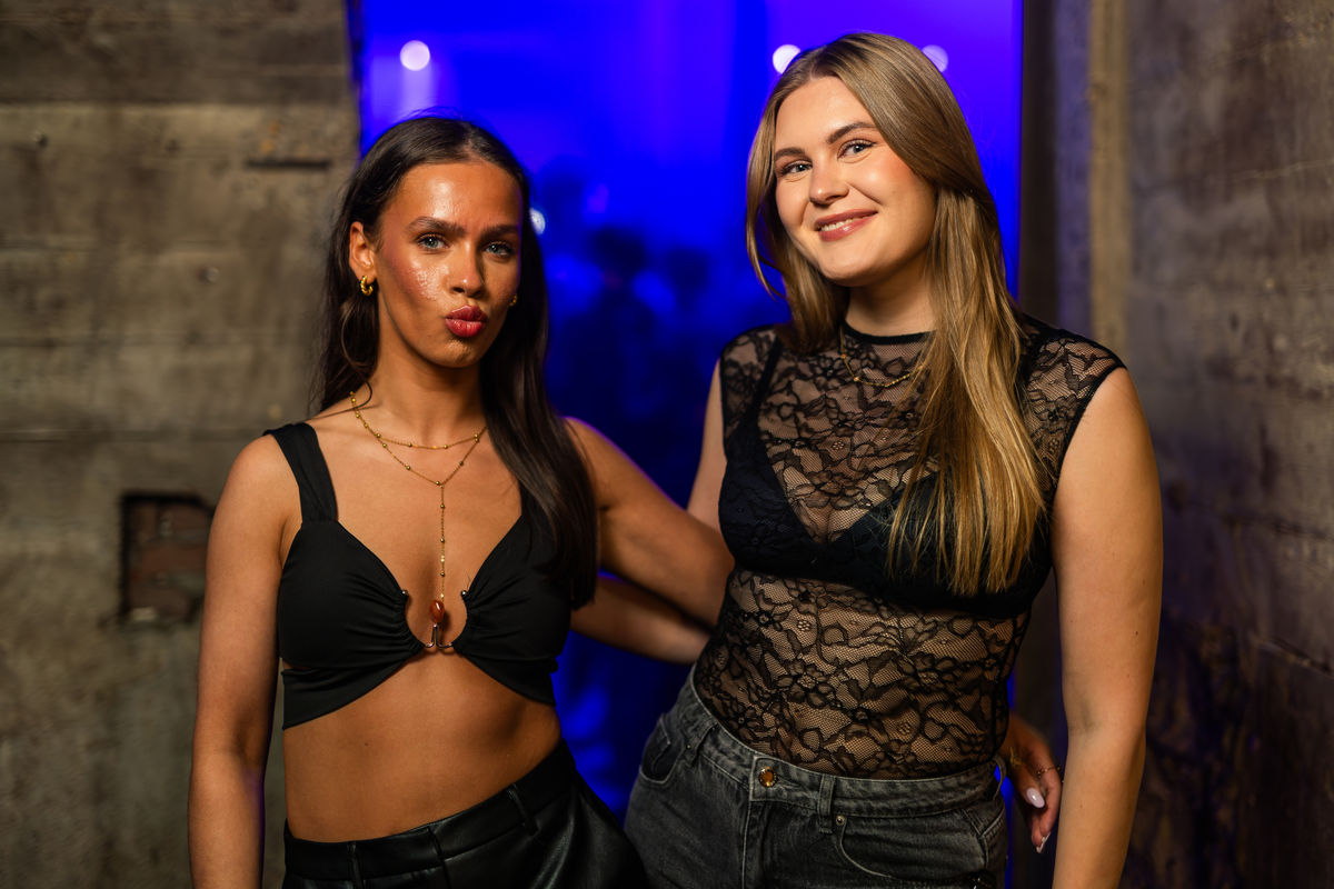 Loading... just a sec